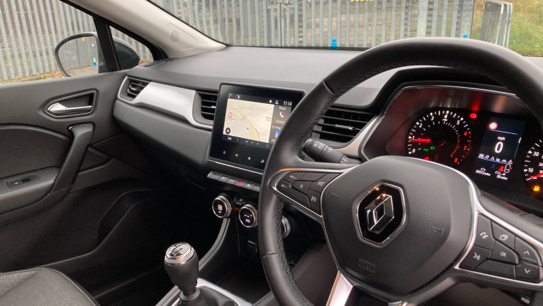 Renault Captur 1.3 TCE 140 Iconic 5dr Petrol Hatchback